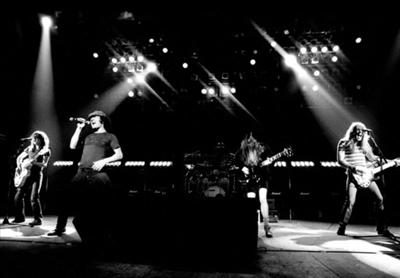 Ac/Dc Ou Nirvana