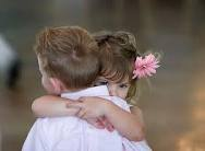 Tittle Children Fail Into Friendship