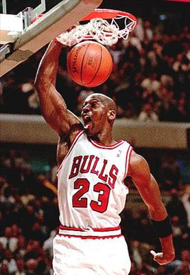 Kobe Bryant Mı ?_Yoksa_Michael Jordan Mı? 
