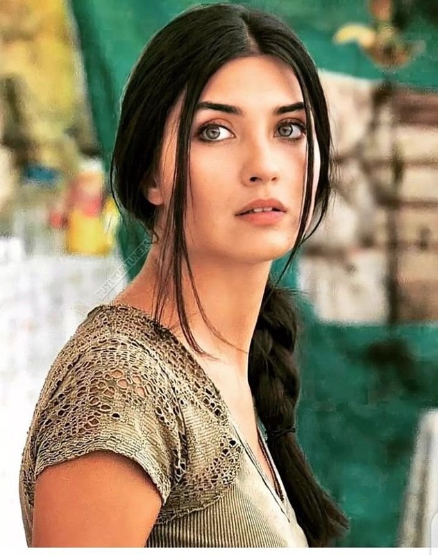 Tuğba büyüküstün