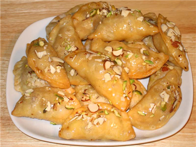 Gujiya