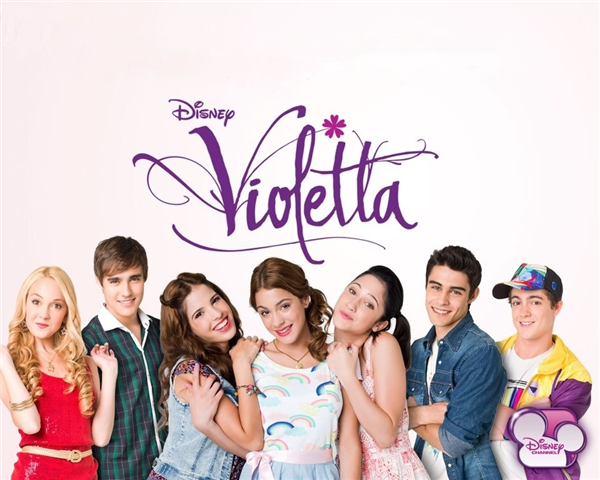 Cine Esti Din Violetta?