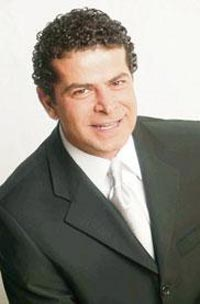 Cüneyt Özdemir