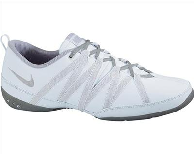 Nike'mı Adidas'mı ?