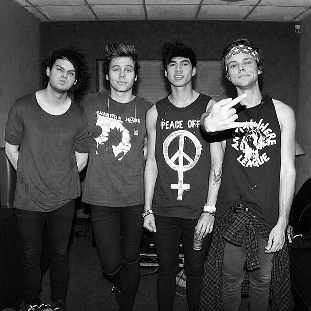 5Sos(5Secondsofsummeritanıyonmu?