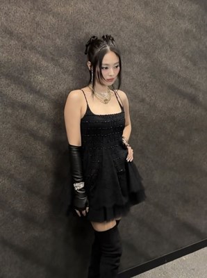 Nekadar Jennie Fanisin