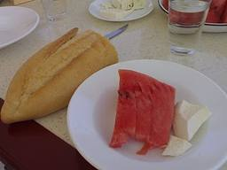 Karpuz, Peynir, Ekmek
