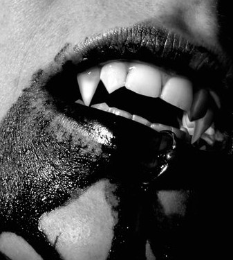 hungry kiss