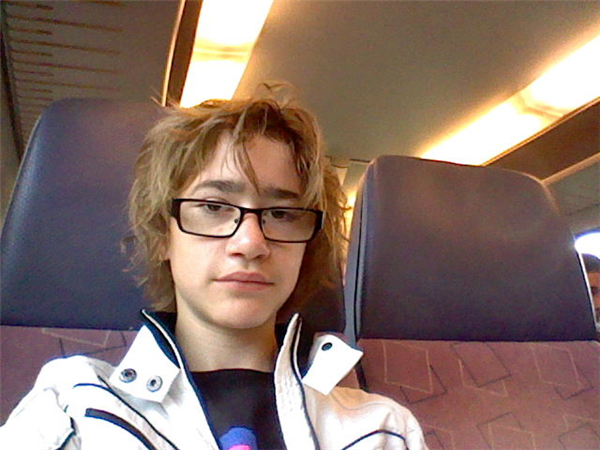 Jaimy into the train