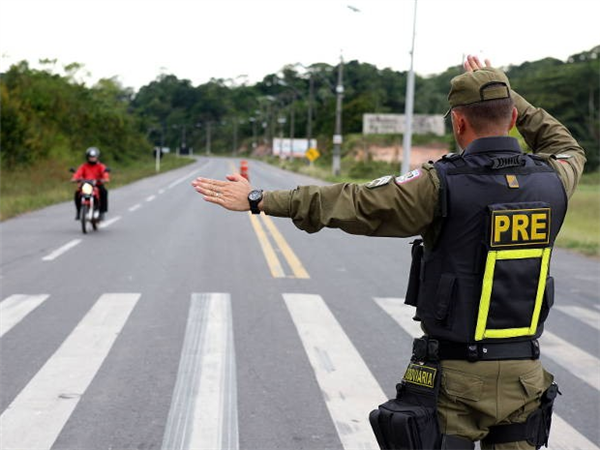 Falta de informações por parte do DETRAN, PRE, MUNICÍPIO.