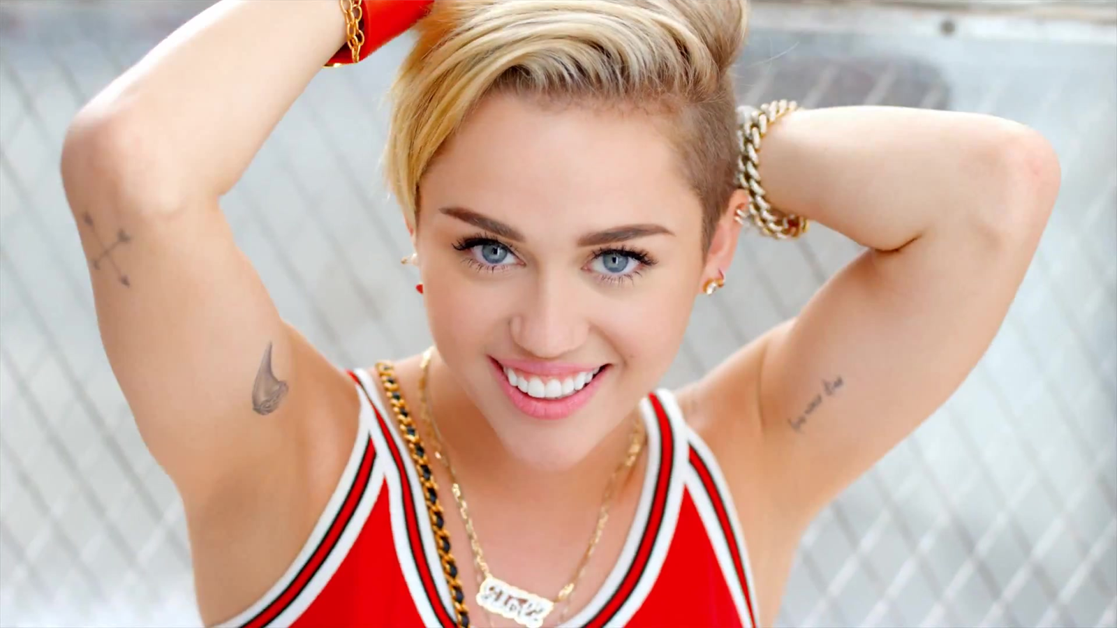 Sen Ne Kadar İyi Bi Smilersin