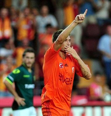 Hangi Galatasaraylı  Futbolcusun
