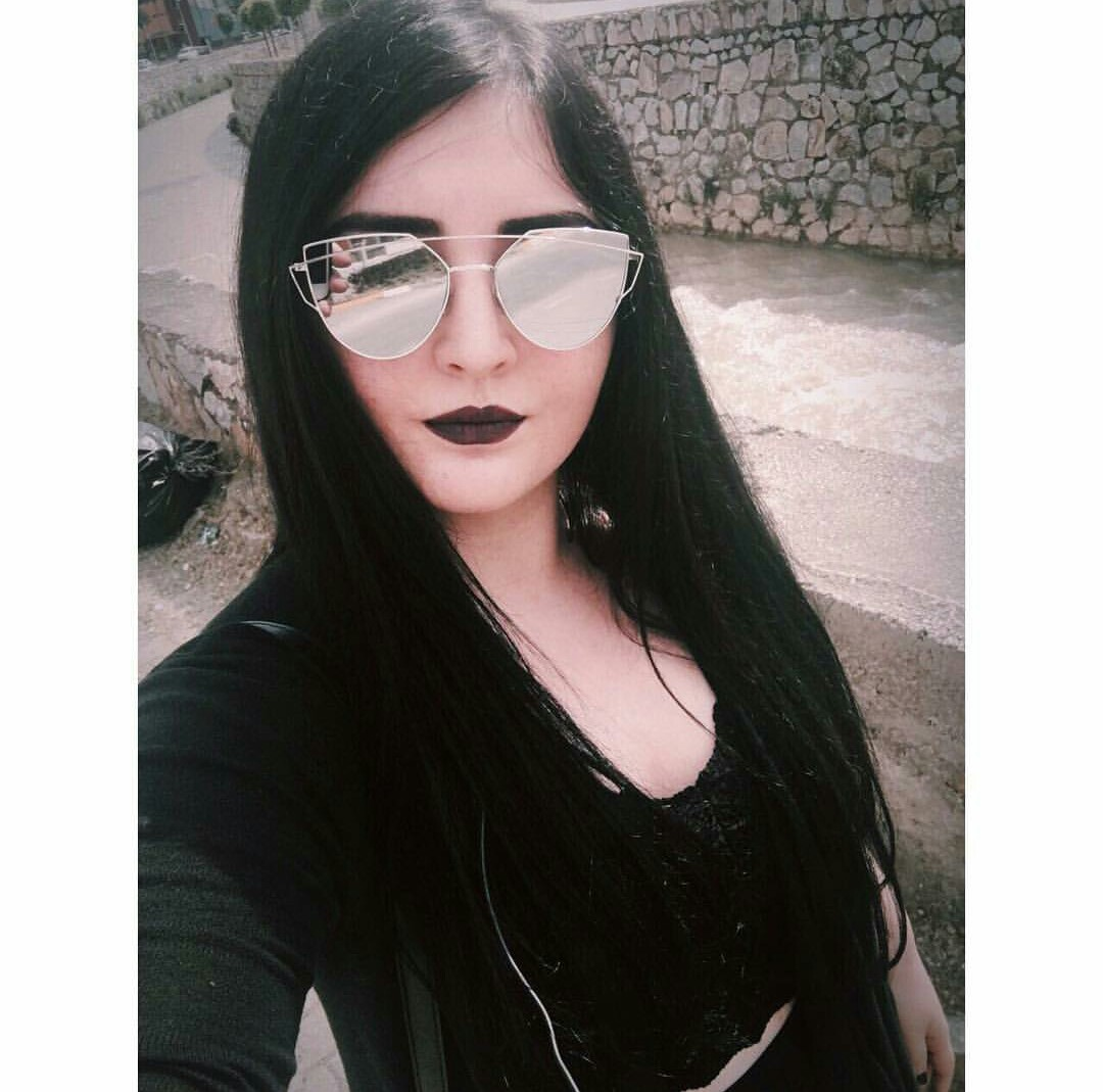 Büşra Yılmaz'ın Neyisin?