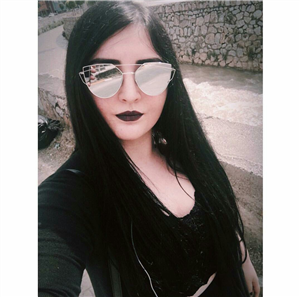 Büşra Yılmaz'ın Neyisin?