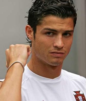 Hangi Futbolcusun