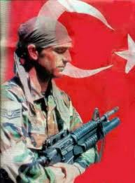 Dağların tepesine ölümsüz Mehmetçik yazacağım. 