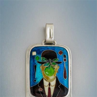 GIFT A PENDANT