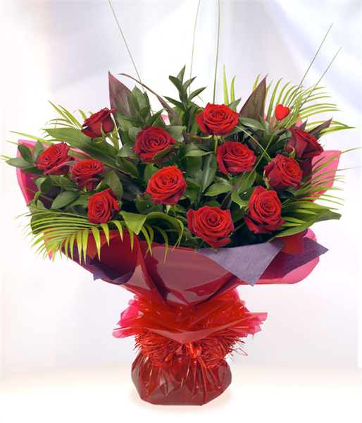 Valentines 12 Red Roses