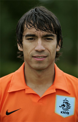 Tanda Tangan Giovanni Van Bronckhorst