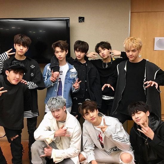 STRAYKİDS