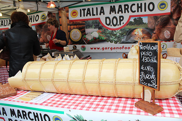 Provola grande..