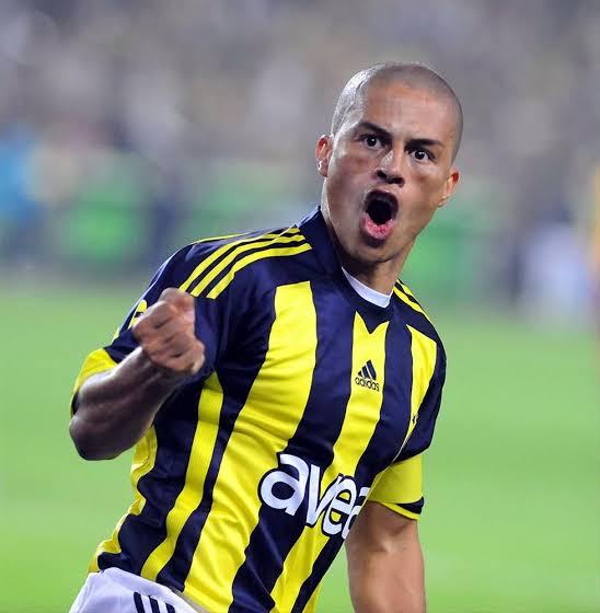 Hangisi Fenerbahçenin Gelmiş Geç