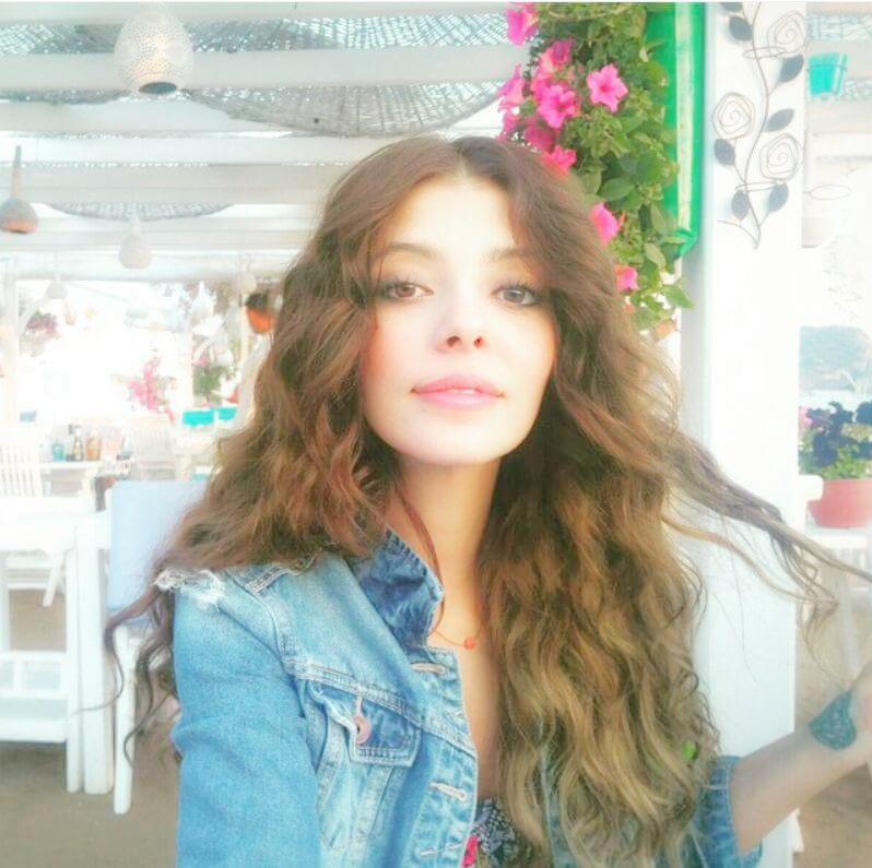 Selin Şekerciyi Nekadar Tanıyon