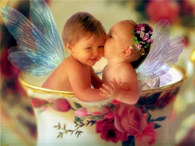 baby kiss