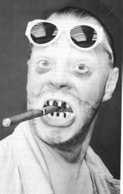 Tyhmä Vai Viisas?