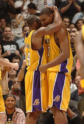 Hangi Lakers Oyuncususun ?