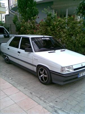 Hangi Araba Senin İçin Daha İyi Olur...