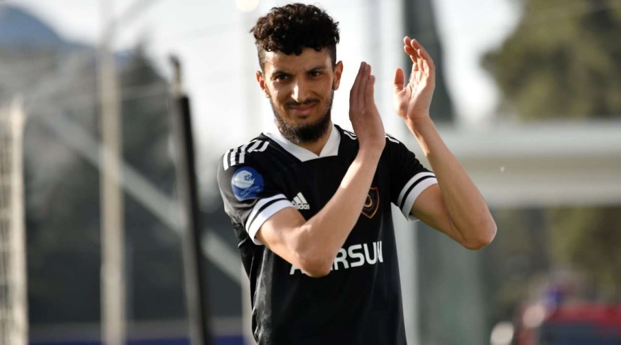 Hangi Qarabağ Futbolcususun