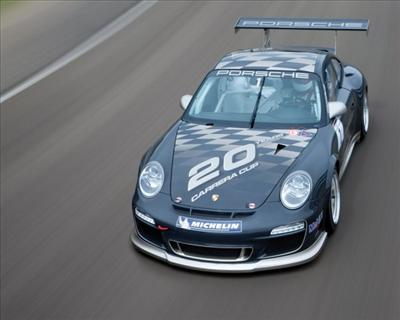 Aston Martin Vs Porsche