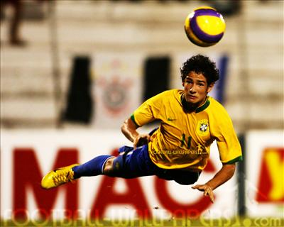 Gerçekten Futbolcu Olabilir Misin?Olabilirsen Hang