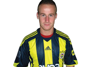 Futbol Stilin Hangi Fenerbahçeli Futbolcuya Benziy