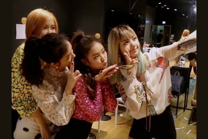 Hangi Blackpink Üyesi Olarak Yazıldın