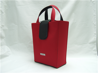 Lenka Red