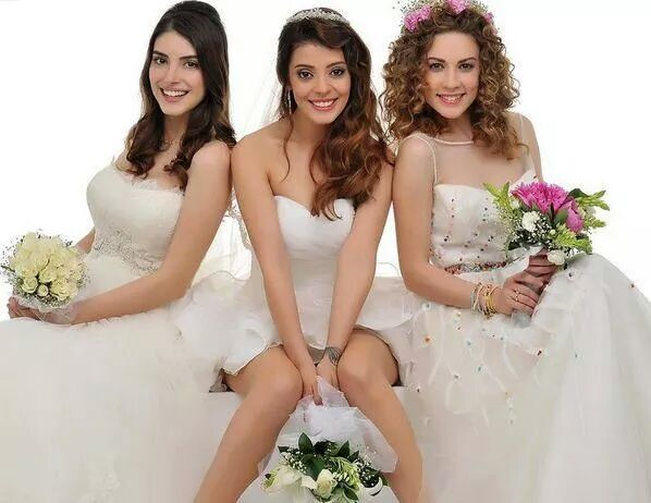 Kaçak Gelinler Mi Kiraz Mevsimi 