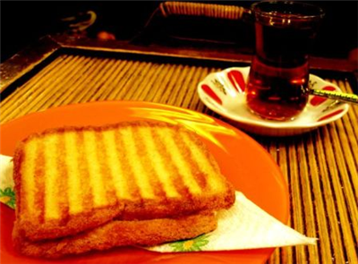 ÇAY VE TOST