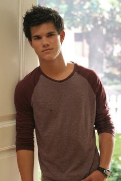 Taylor Lautner , Life