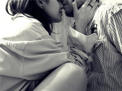 kiss