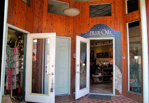 Kitchen & Housewares Store