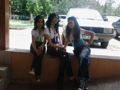 8-C'den Kimsin