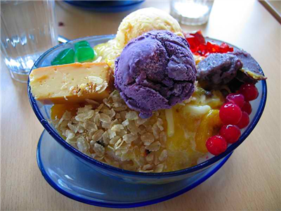 Halo-halo