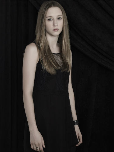 Zoe Benson