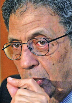 عمرو موسى