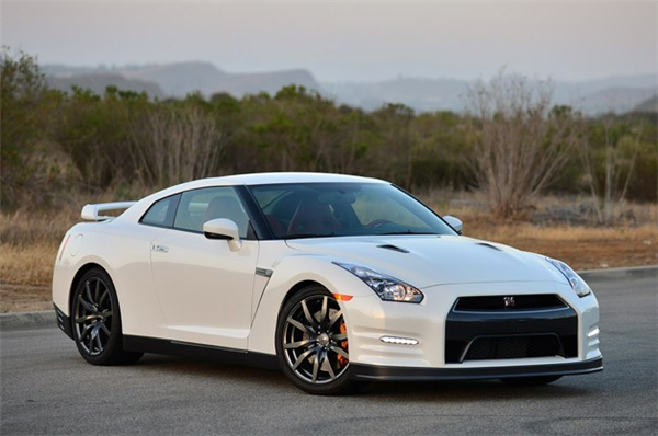 Nissan GTR