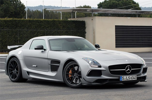 Mercedes SLS AMG