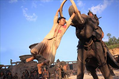 คุณเหมือนนักแสดงคนใดในองค์บาก 