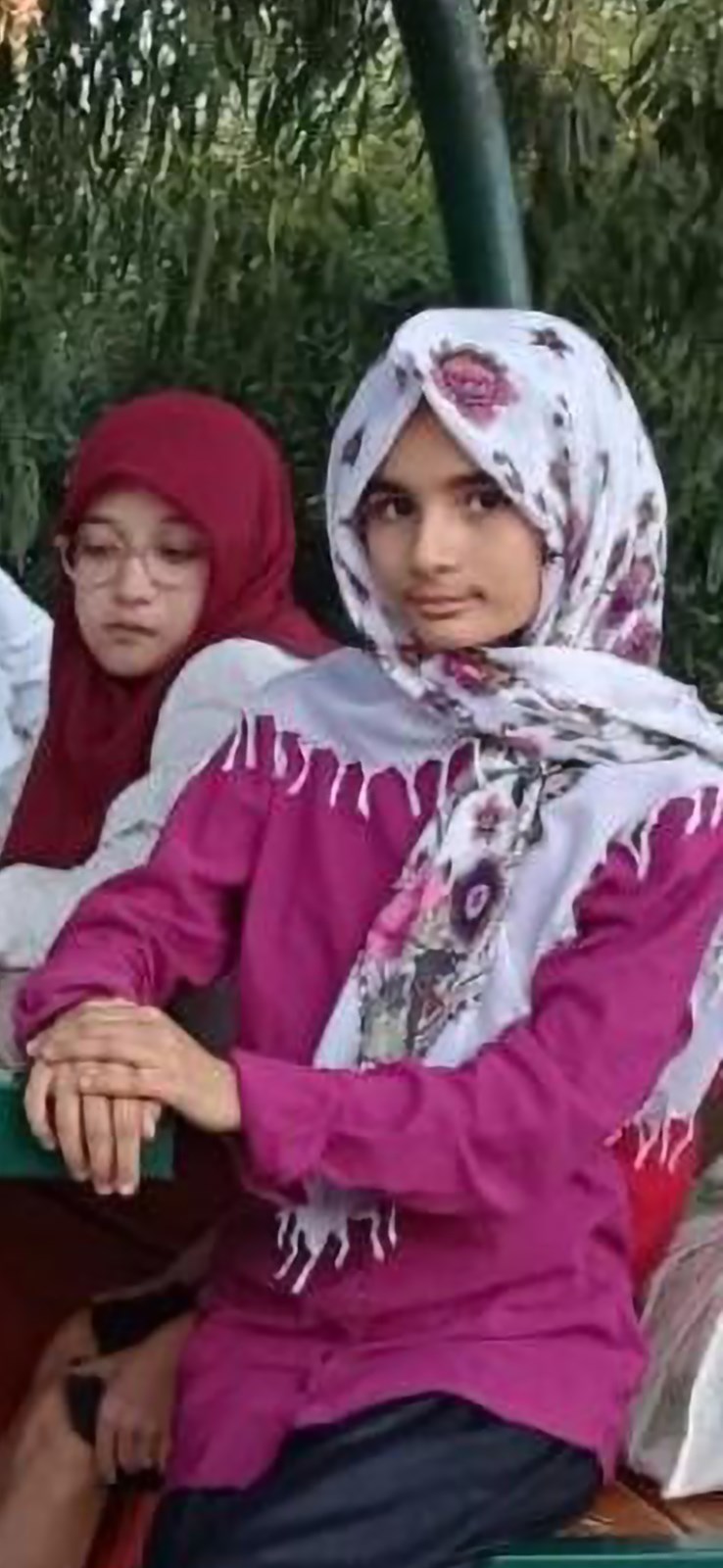 Eslem seni seviyor mu? 